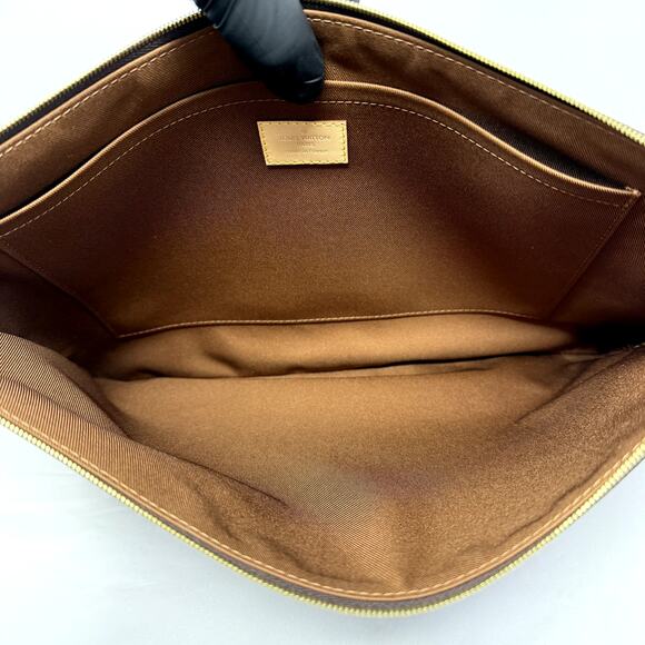 Louis Vuitton France Etui Voyage GM Pouch Monogram Laptop Document case Luxury - Picture 6 of 13